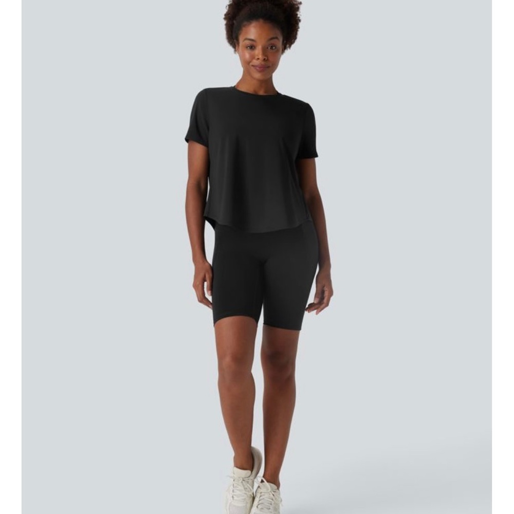 HALARA Black Short Sleeve Pleated Mesh Back Tee - Picture 3 of 15